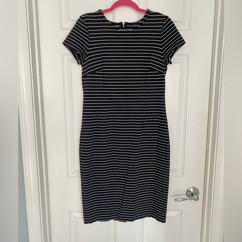 Black and White Striped Short Sleeve Sheath Dress